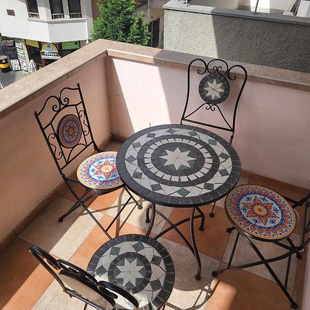 Red Velvet Apartment فارنا المظهر الخارجي الصورة